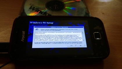 갤럭시S 스마트폰 Windows95 설치
