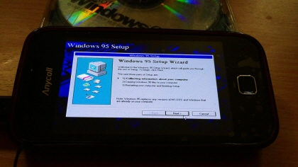 갤럭시S 스마트폰 Windows95 설치