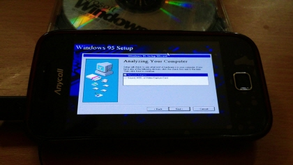갤럭시S 스마트폰 Windows95 설치