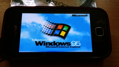 갤럭시S 스마트폰 Windows95 설치